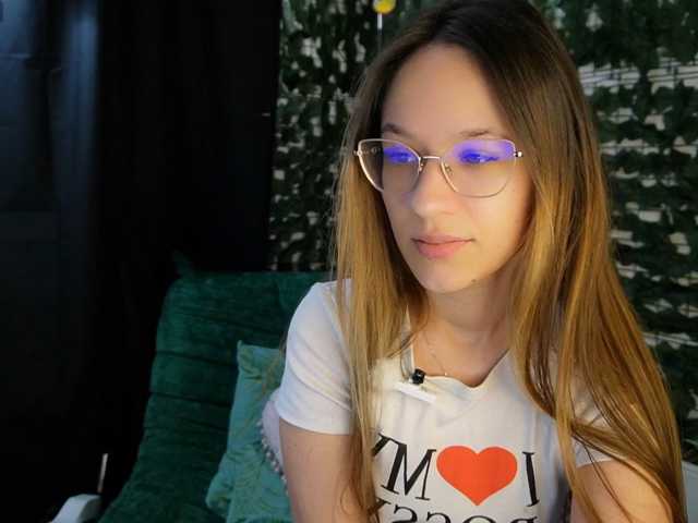 NicoleIris live cam on BongaCams