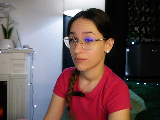 NicoleIris live cam on BongaCams
