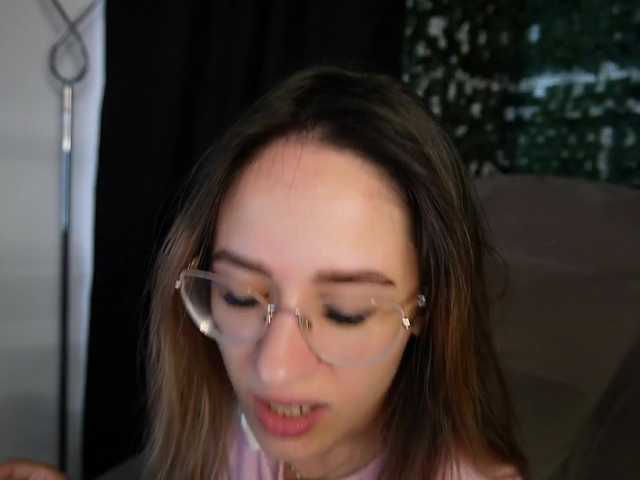 NicoleIris live cam on BongaCams