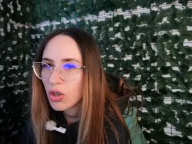 NicoleIris live cam on BongaCams