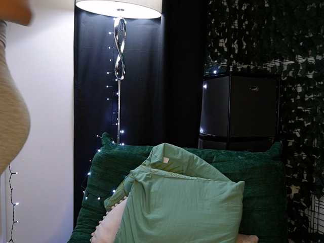NicoleIris live cam on BongaCams