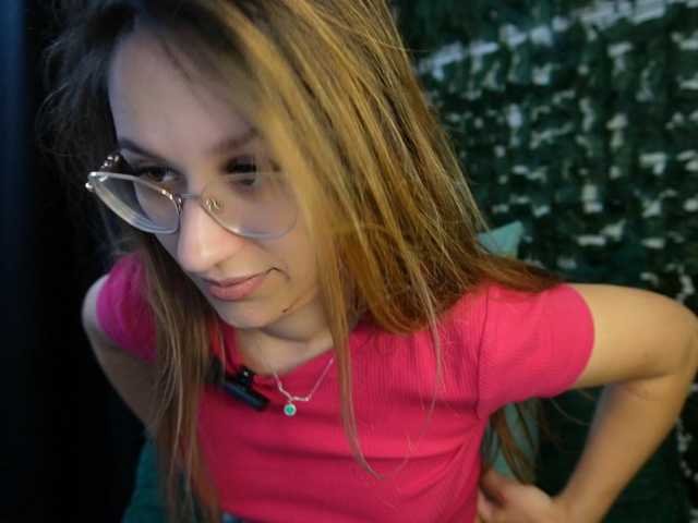 NicoleIris live cam on BongaCams