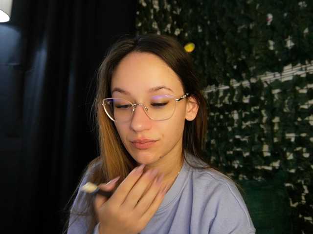 NicoleIris live cam on BongaCams