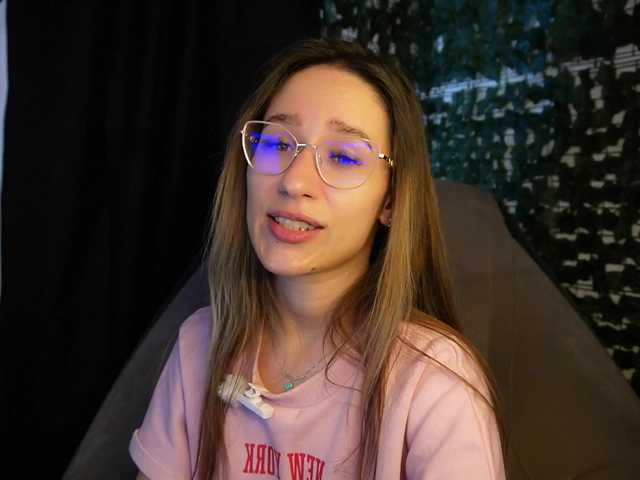 NicoleIris live cam on BongaCams