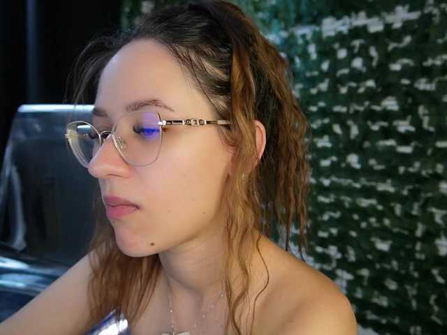 NicoleIris preview