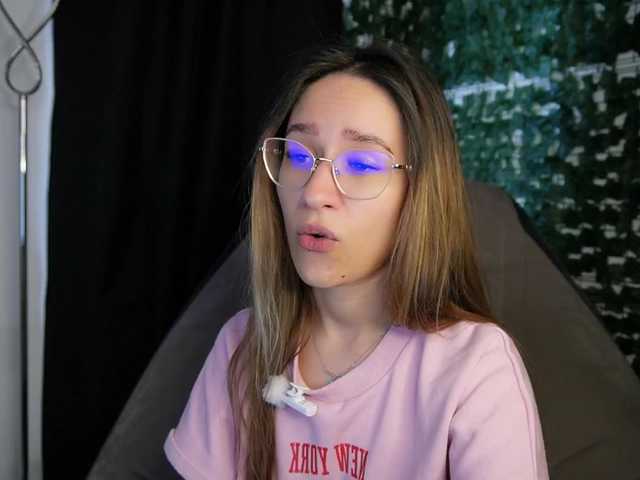 NicoleIris live cam on BongaCams