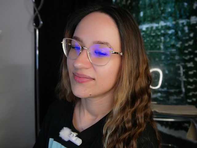 NicoleIris live webcam show