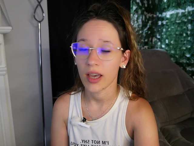 NicoleIris live cam on BongaCams