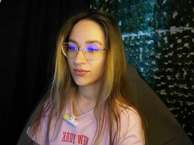 NicoleIris live cam on BongaCams