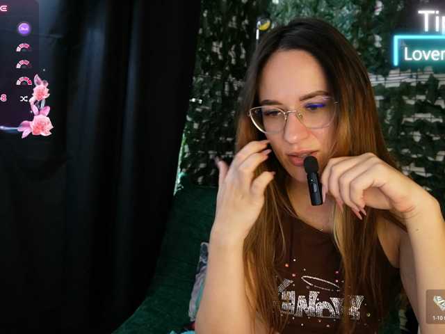 NicoleIris live cam on BongaCams