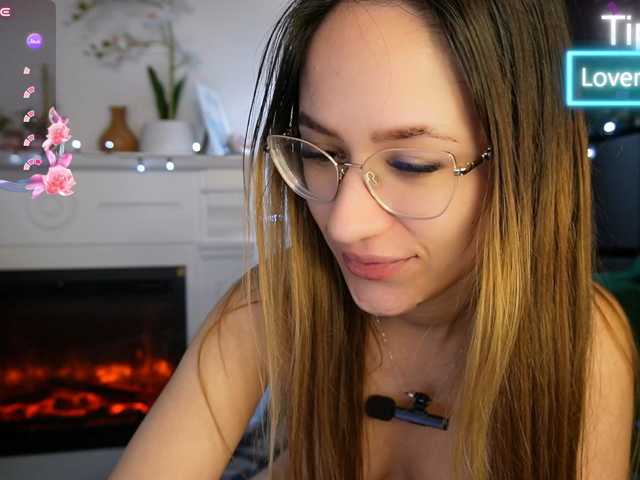 NicoleIris live cam on BongaCams
