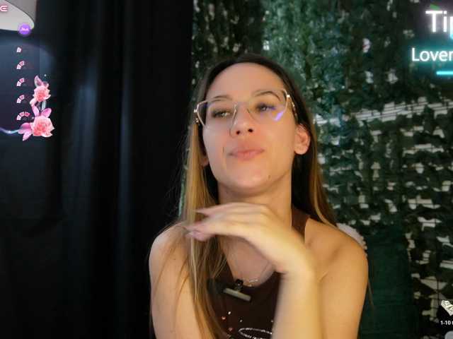 NicoleIris live cam on BongaCams