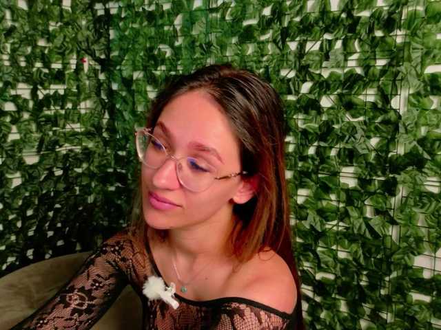NicoleIris live cam on BongaCams