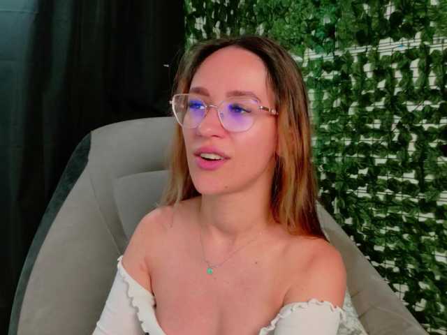 nicoleiris live sex show