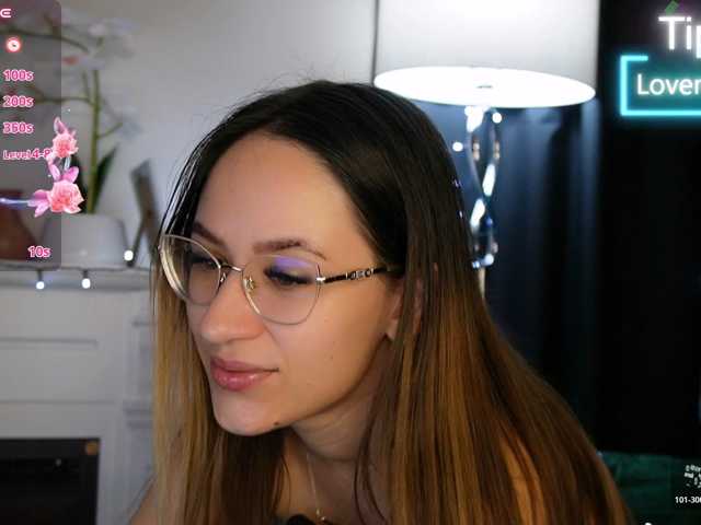NicoleIris live cam on BongaCams