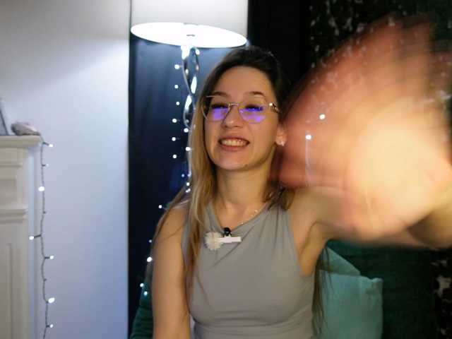 NicoleIris live cam on BongaCams