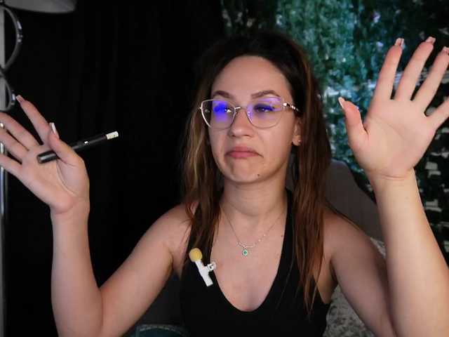 NicoleIris live cam on BongaCams