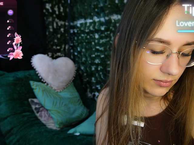 NicoleIris live cam on BongaCams