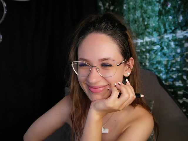 NicoleIris live cam on BongaCams