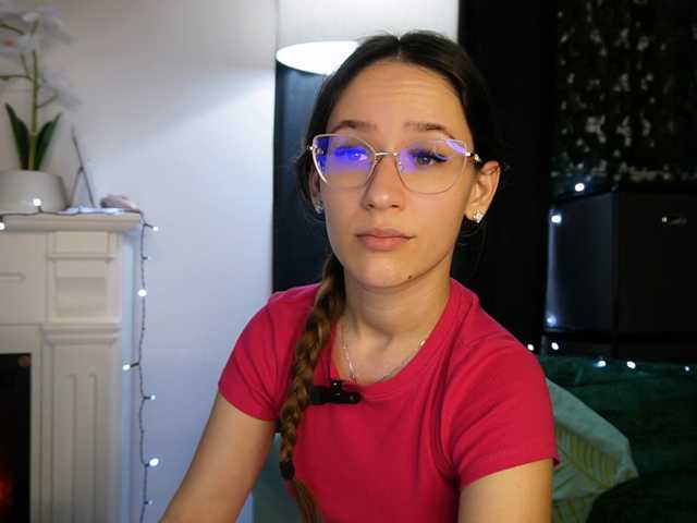 NicoleIris live cam on BongaCams