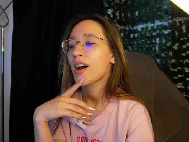 NicoleIris Sex Cam Show
