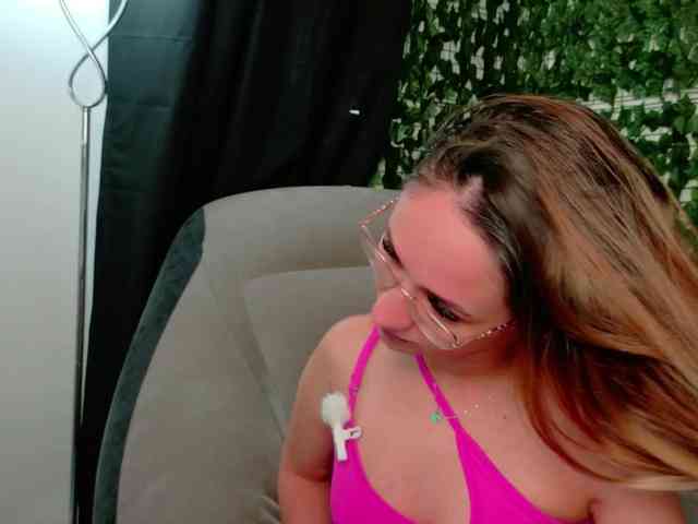 NicoleIris NicoleIris