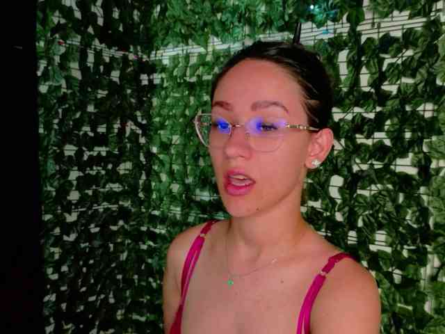 NicoleIris NicoleIris