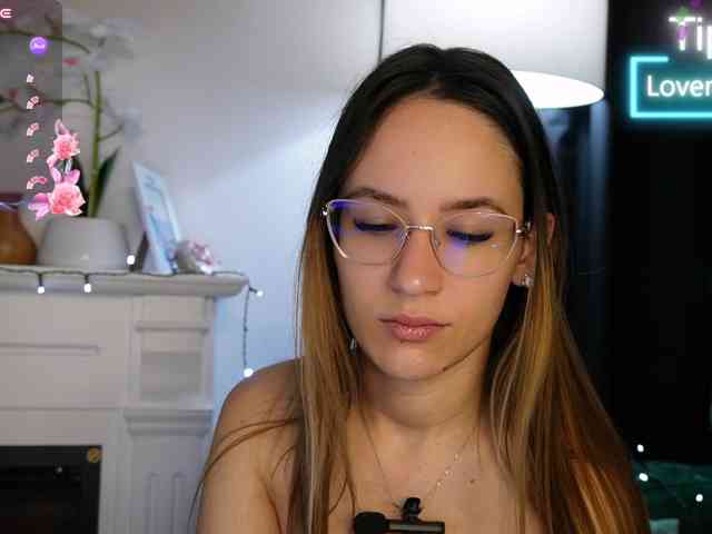 NicoleIris NicoleIris