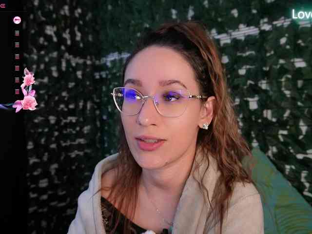 NicoleIris webcam