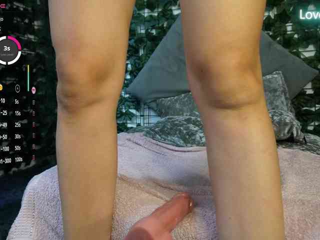 NicoleIris webcam