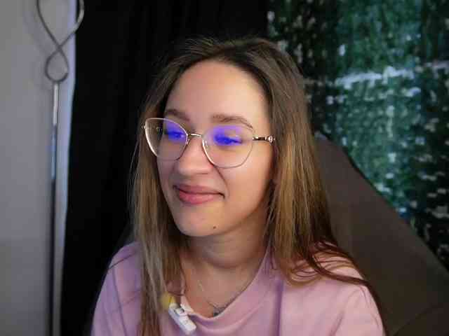 NicoleIris webcam