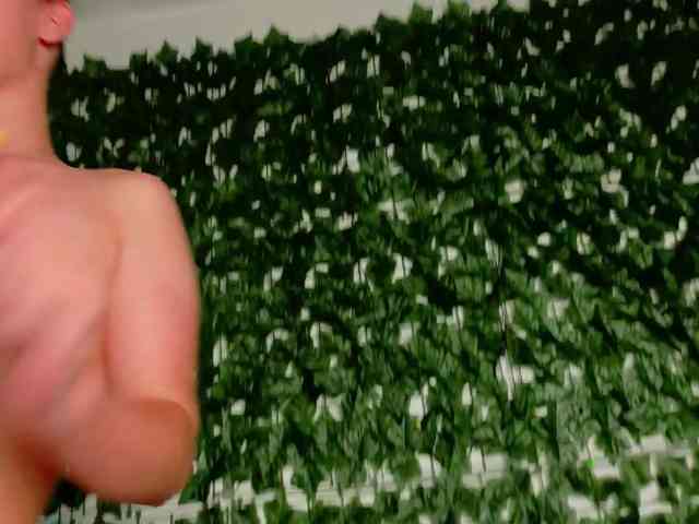 NicoleIris webcam