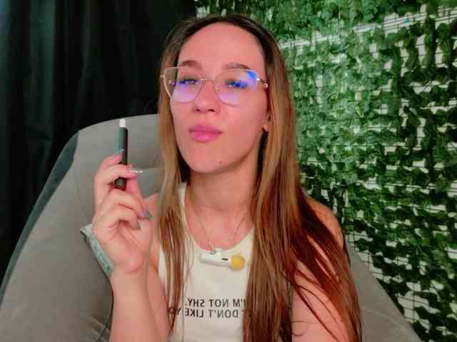 NicoleIris NicoleIris