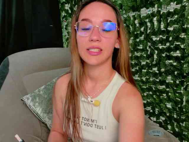 NicoleIris NicoleIris