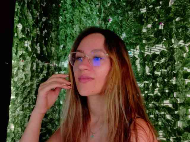 NicoleIris NicoleIris