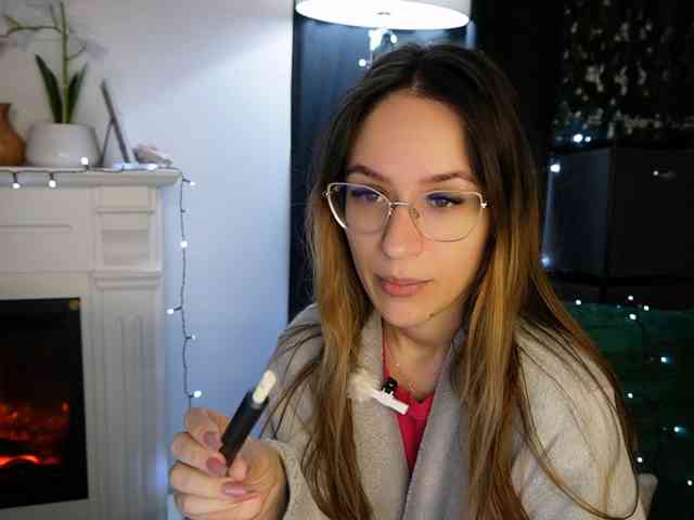 NicoleIris webcam