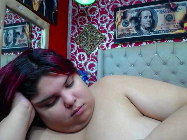 LISABROWNS live cam on BongaCams