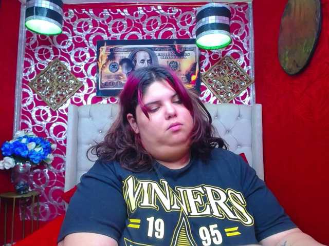 LISABROWNS live cam on BongaCams