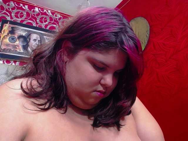 LISABROWNS live cam on BongaCams