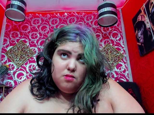 LISABROWNS live cam on BongaCams