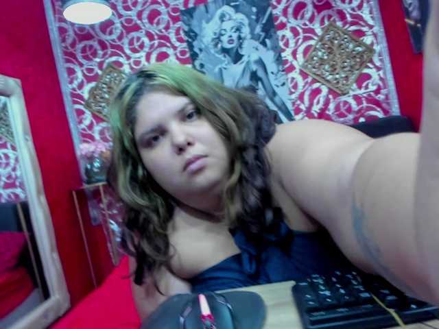 LISABROWNS live cam on BongaCams