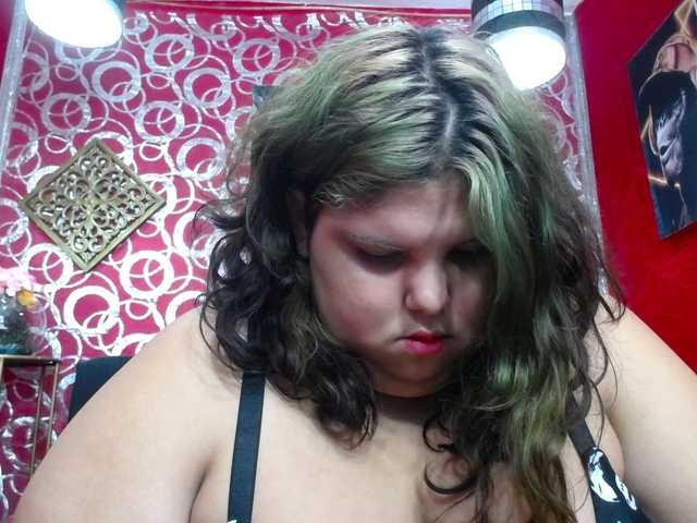 LISABROWNS live cam on BongaCams