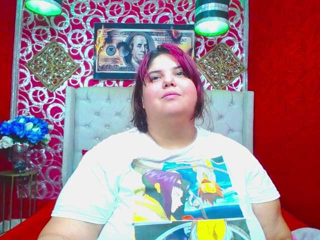 LISABROWNS live cam on BongaCams