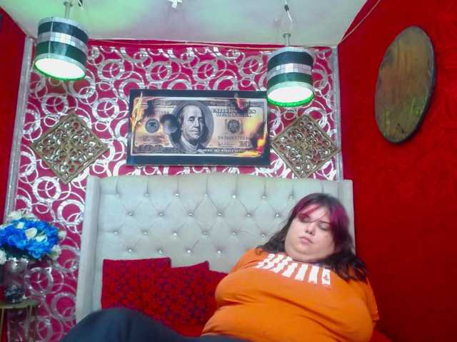 LISABROWNS live cam on BongaCams