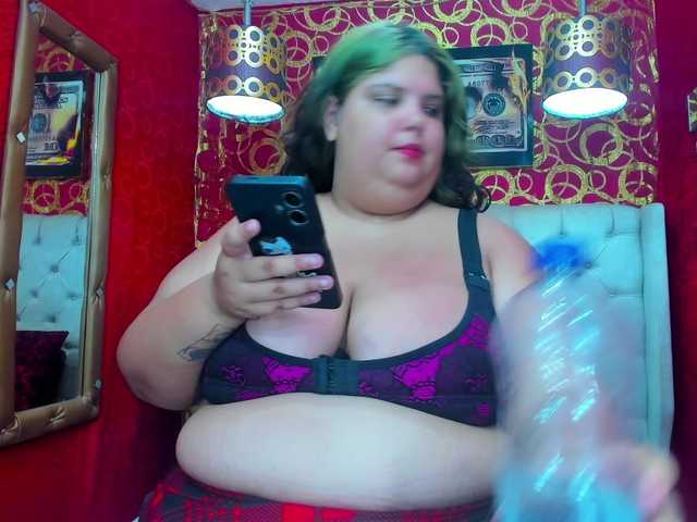 LISABROWNS live cam on BongaCams