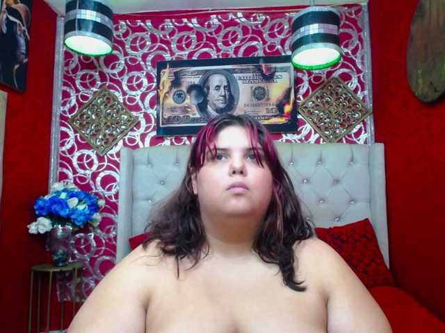 LISABROWNS live cam on BongaCams