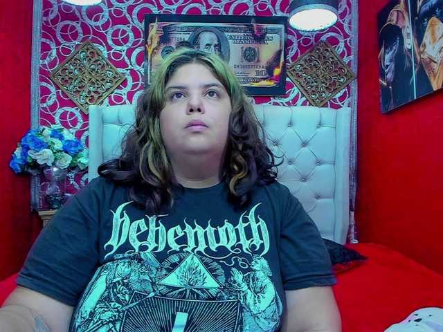 LISABROWNS live cam on BongaCams
