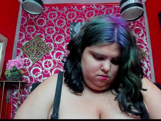LISABROWNS live cam on BongaCams