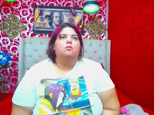 LISABROWNS, en directo ahora en BongaCams