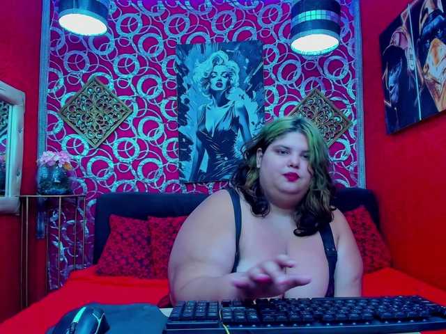 LISABROWNS live cam on BongaCams